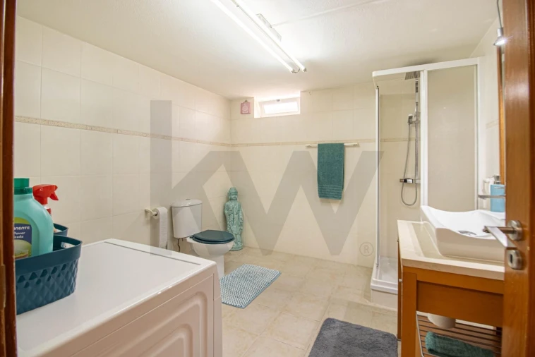 Moradia T4 para Venda em Santa Maria, São Pedro e Matacães Foto 41