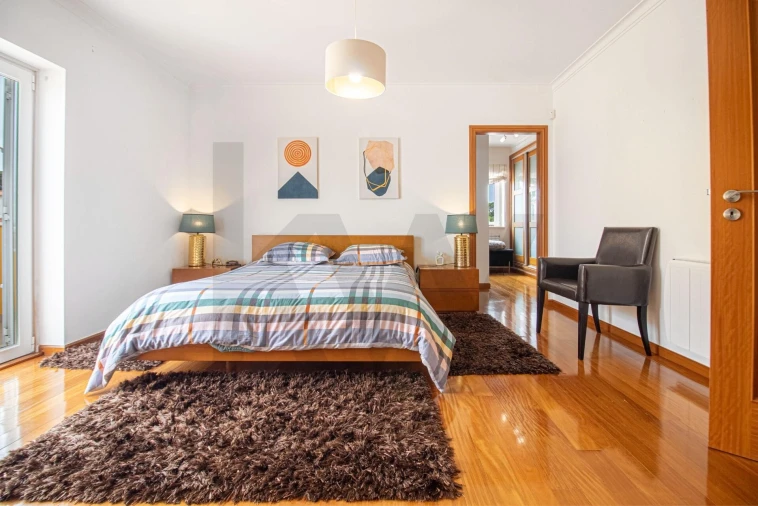 Moradia T4 para Venda em Santa Maria, São Pedro e Matacães Foto 9