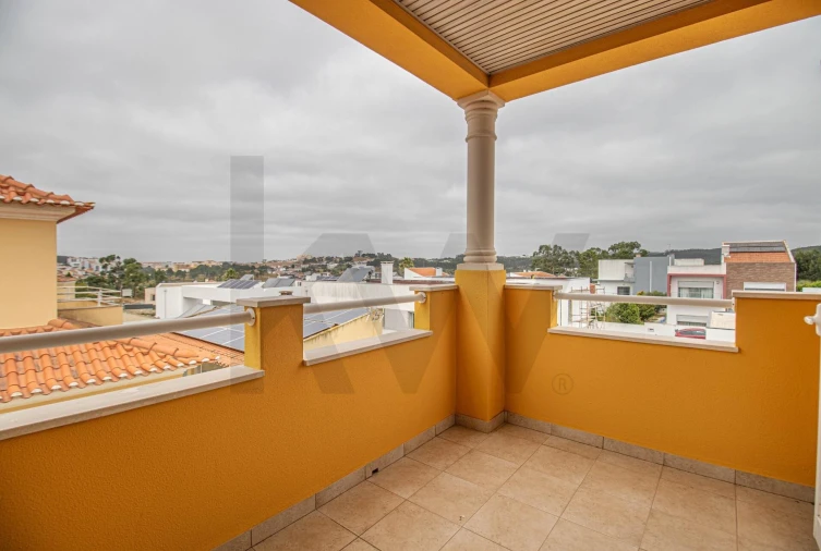 Moradia T4 para Venda em Santa Maria, São Pedro e Matacães Foto 18