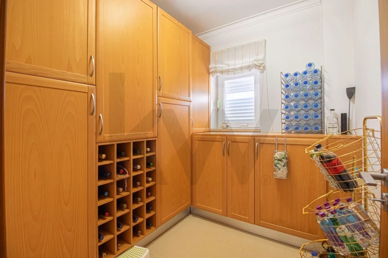 Moradia T4 para Venda em Santa Maria, São Pedro e Matacães Foto 36