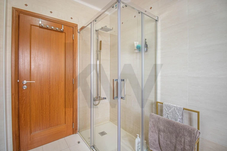 Moradia T4 para Venda em Santa Maria, São Pedro e Matacães Foto 23