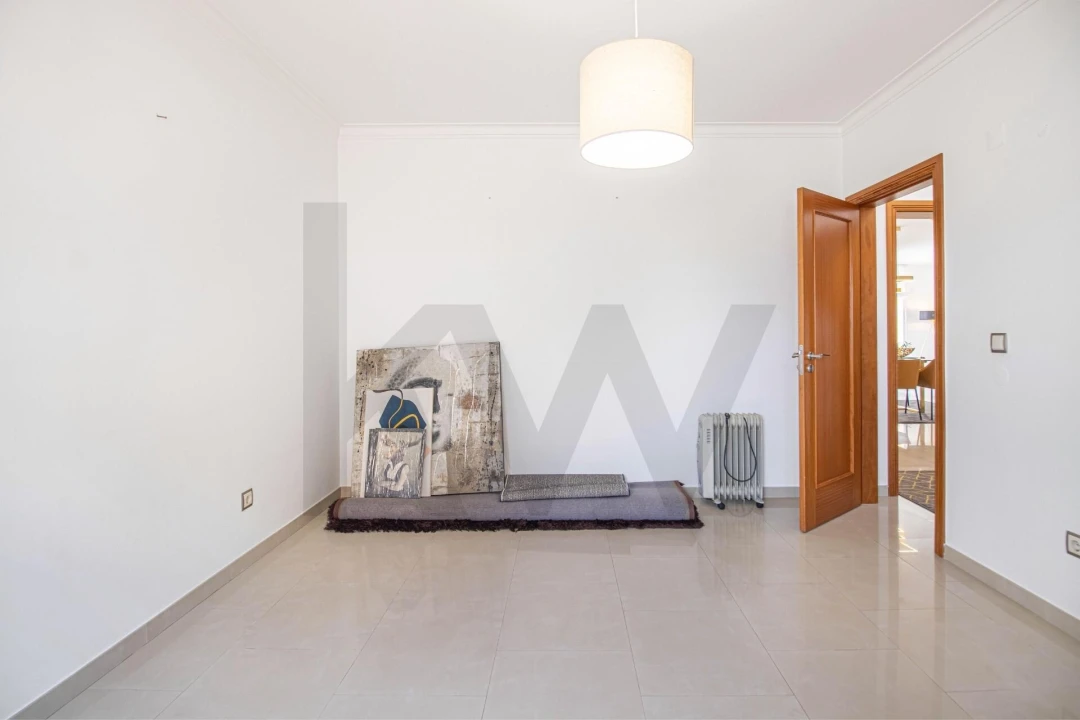 Moradia T4 para Venda em Santa Maria, São Pedro e Matacães Foto 37