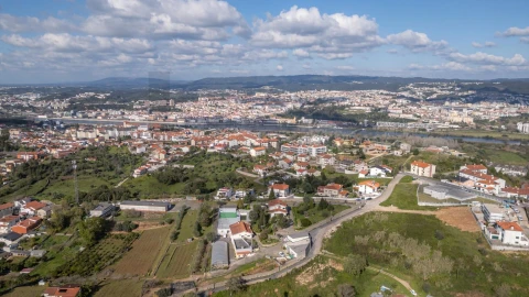Terreno para Venda em Eiras e São Paulo de Frades