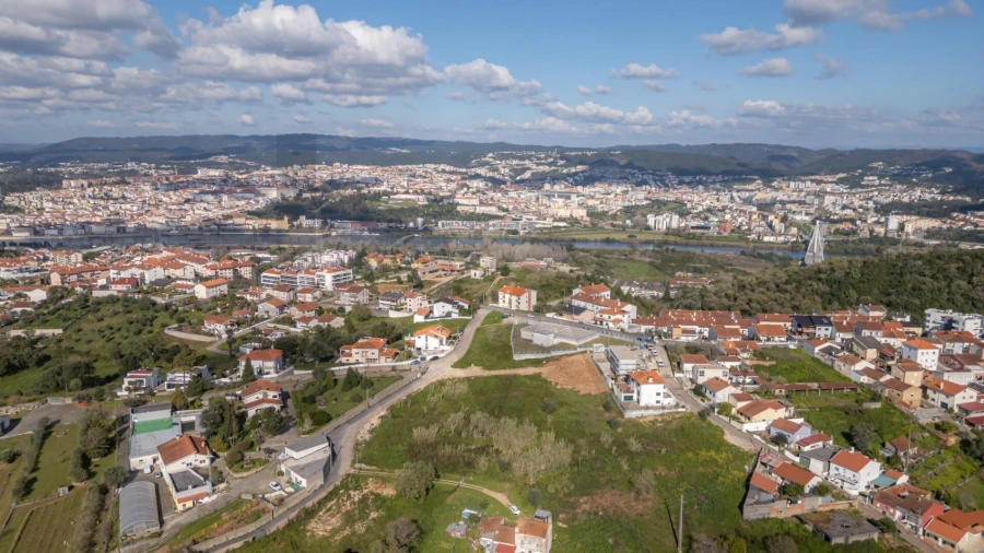 Terreno para Venda em Eiras e São Paulo de Frades Foto 17