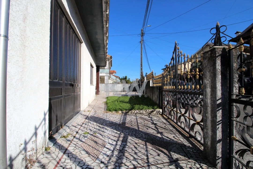 Moradia T4 para Venda em Vila de Cucujães Foto 37