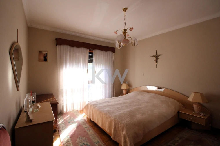 Moradia T4 para Venda em Vila de Cucujães Foto 5