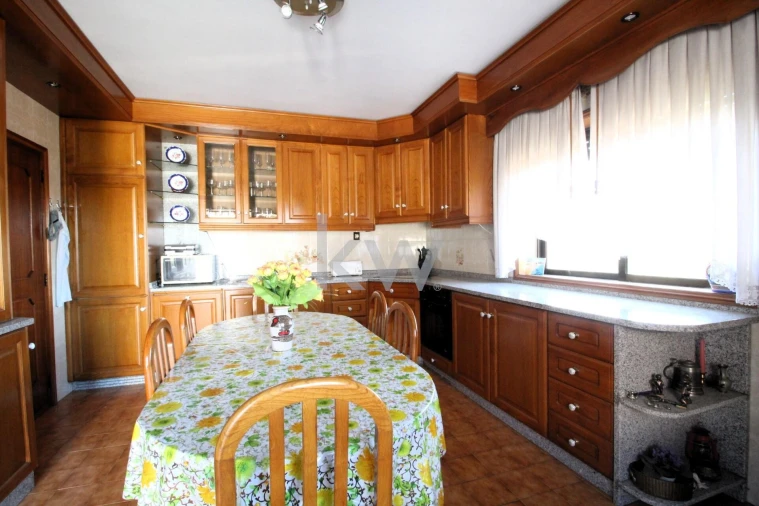 Moradia T4 para Venda em Vila de Cucujães Foto 26