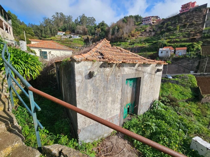 Moradia T2 para Venda em Estreito de Camara de Lobos Foto 11