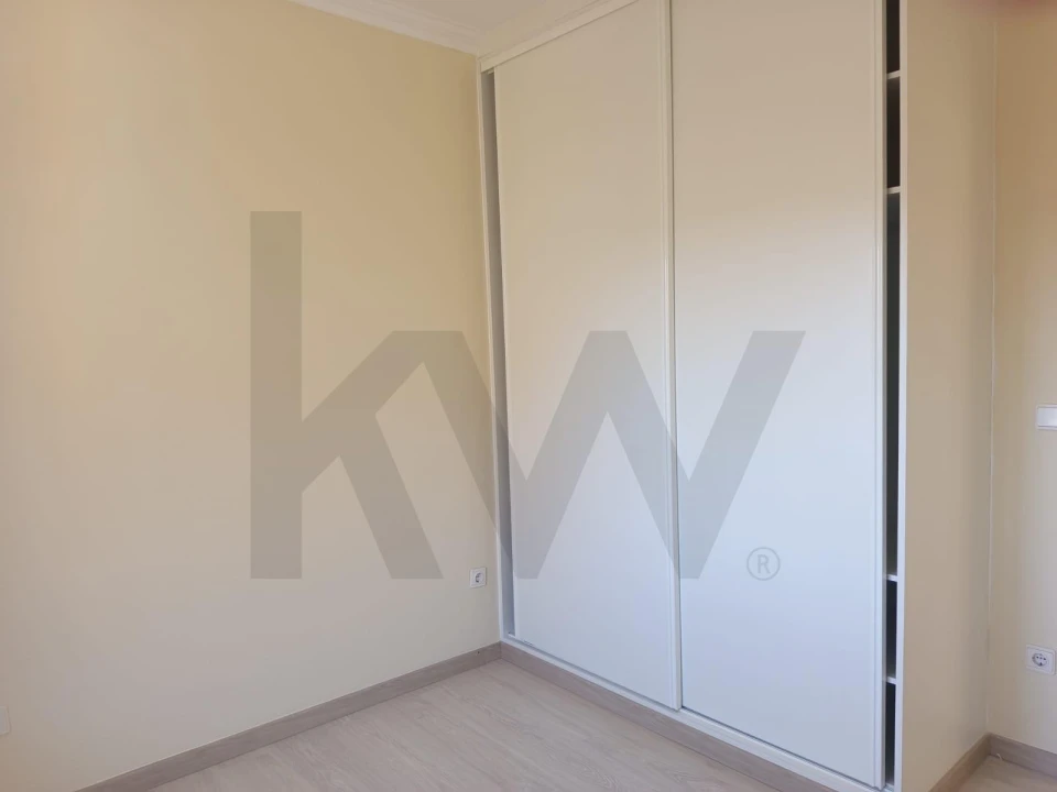 Apartamento T2 para Venda em Reguengo Grande Foto 18