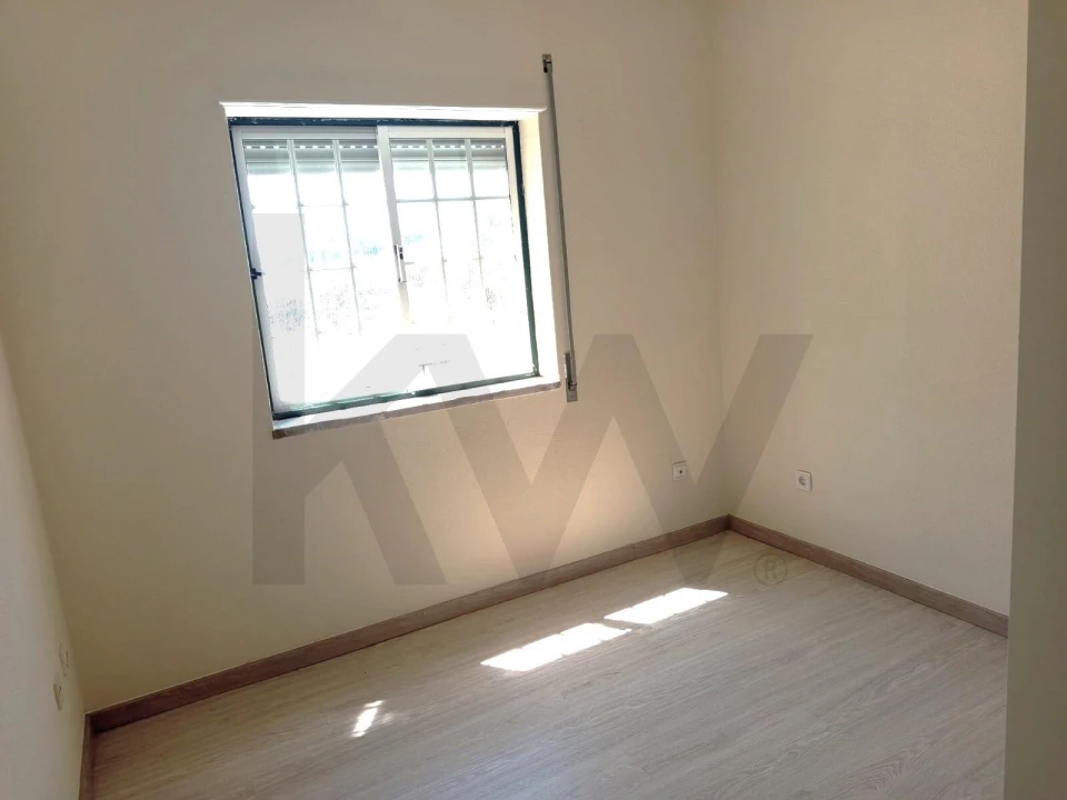 Apartamento T2 para Venda em Reguengo Grande Foto 26