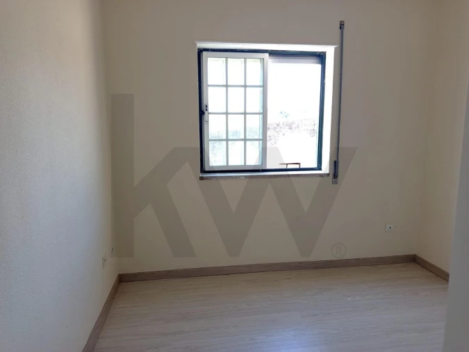 Apartamento T2 para Venda em Reguengo Grande Foto 21