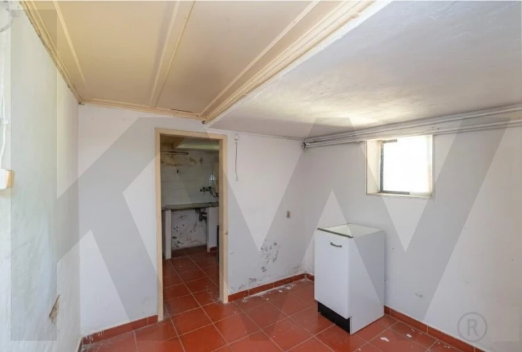 Moradia T5 para Venda em Sé Nova, Santa Cruz, Almedina e São Bartolomeu Foto 11