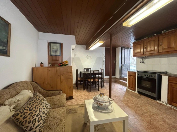 Moradia T4 para Venda em Midões Foto 9