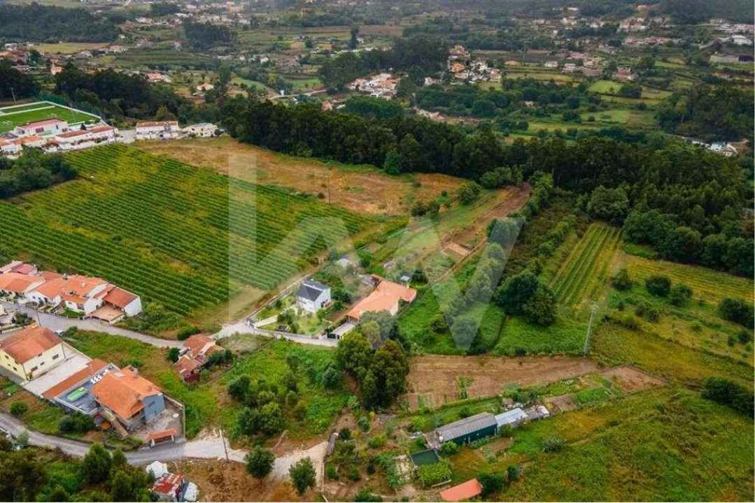 Terreno para Venda em Parada de Todeia Foto 5