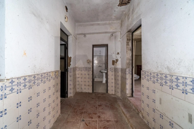 Prédio para Venda em Almodôvar e Graça dos Padrões Foto 49