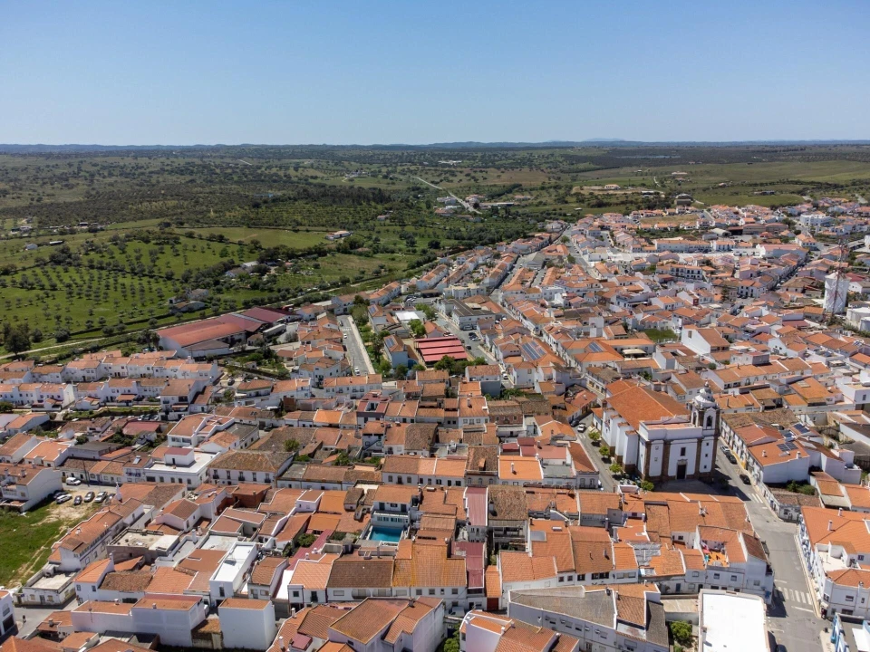 Prédio para Venda em Almodôvar e Graça dos Padrões Foto 6