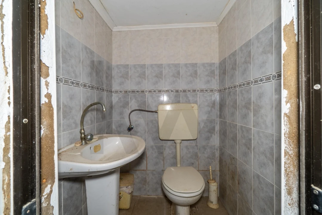 Prédio para Venda em Almodôvar e Graça dos Padrões Foto 52