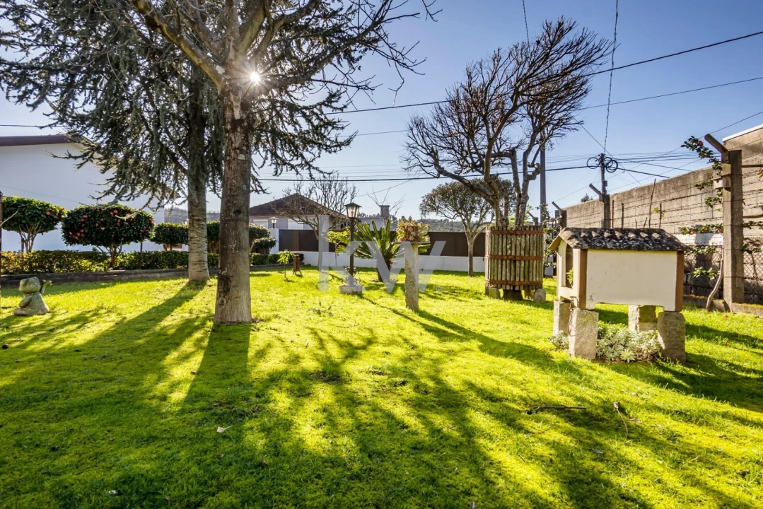 Moradia T4 para Venda em Sobreira Foto 9