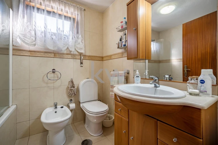 Moradia T4 para Venda em Sobreira Foto 18