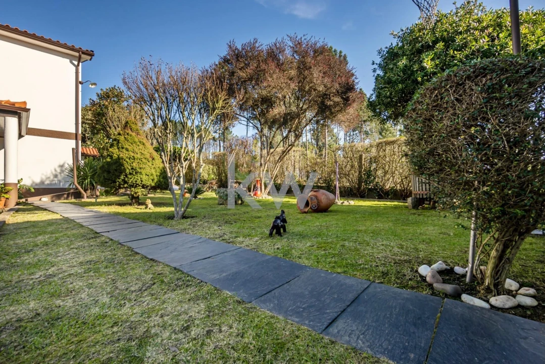 Moradia T4 para Venda em Sobreira Foto 10