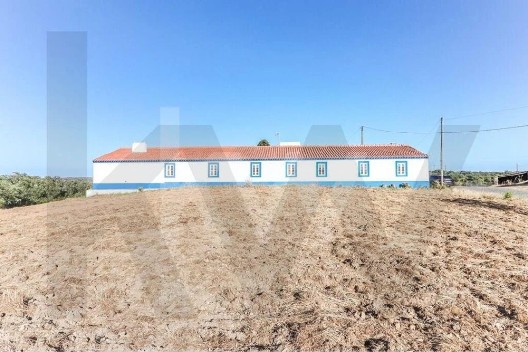 Quinta T6 para Venda em São Francisco da Serra Foto 3