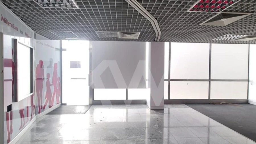 Loja para Venda em Campolide