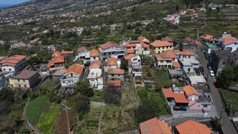 Moradia T5 para Venda em Arco da Calheta