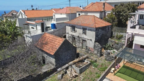 Moradia T5 para Venda em Arco da Calheta