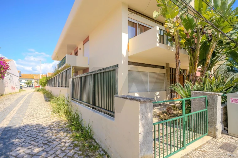 Moradia T5 para Venda em Montijo e Afonsoeiro Foto 2