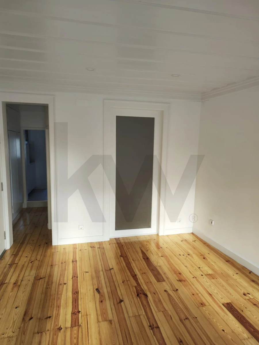 Apartamento T1 para Arrendamento em Santa Maria Maior Foto 10