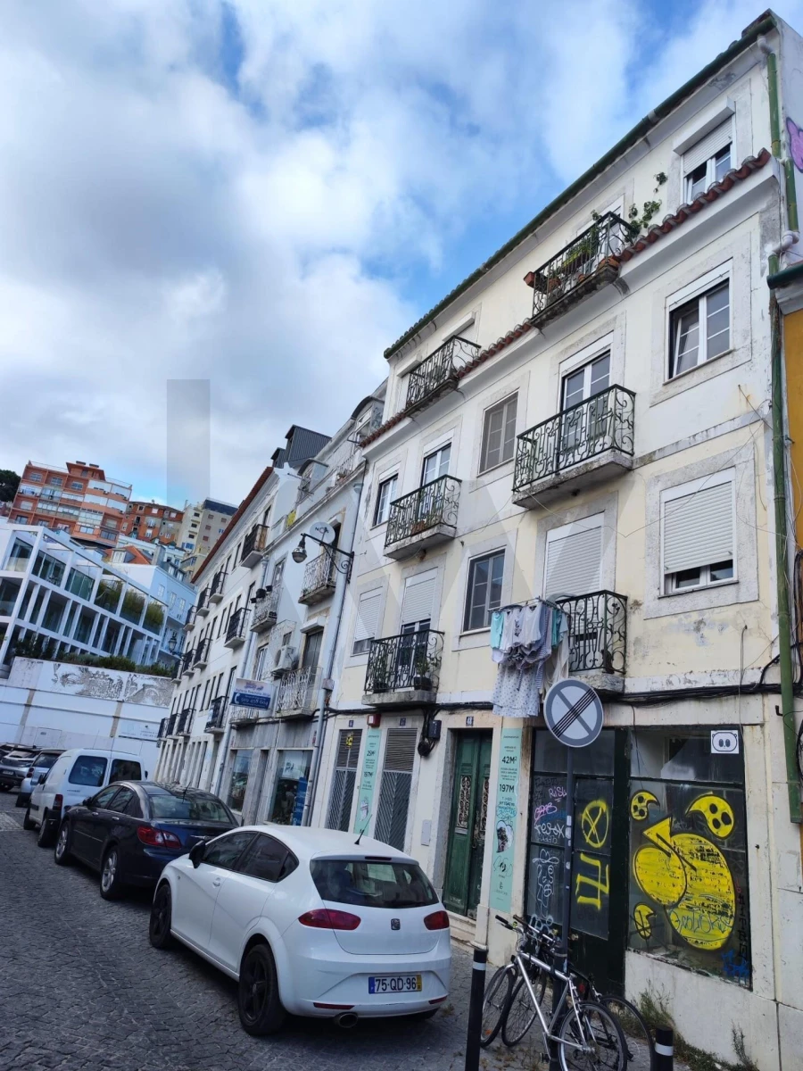 Apartamento T1 para Arrendamento em Santa Maria Maior Foto 2