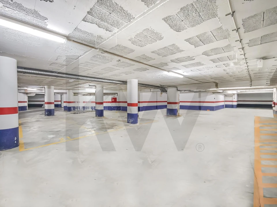 Loja para Arrendamento em Barcarena Foto 19