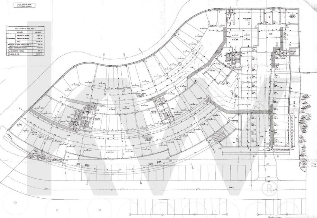 Loja para Arrendamento em Barcarena Foto 22