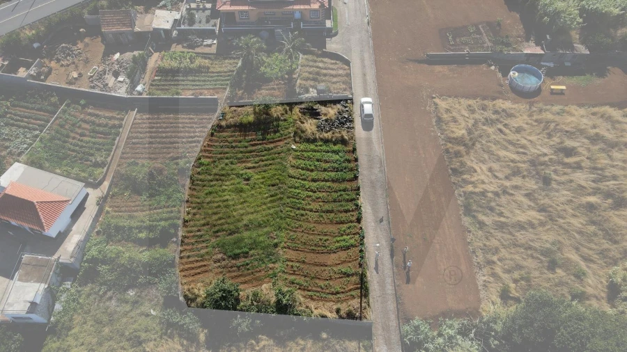 Terreno para Venda em Ponta do Pargo