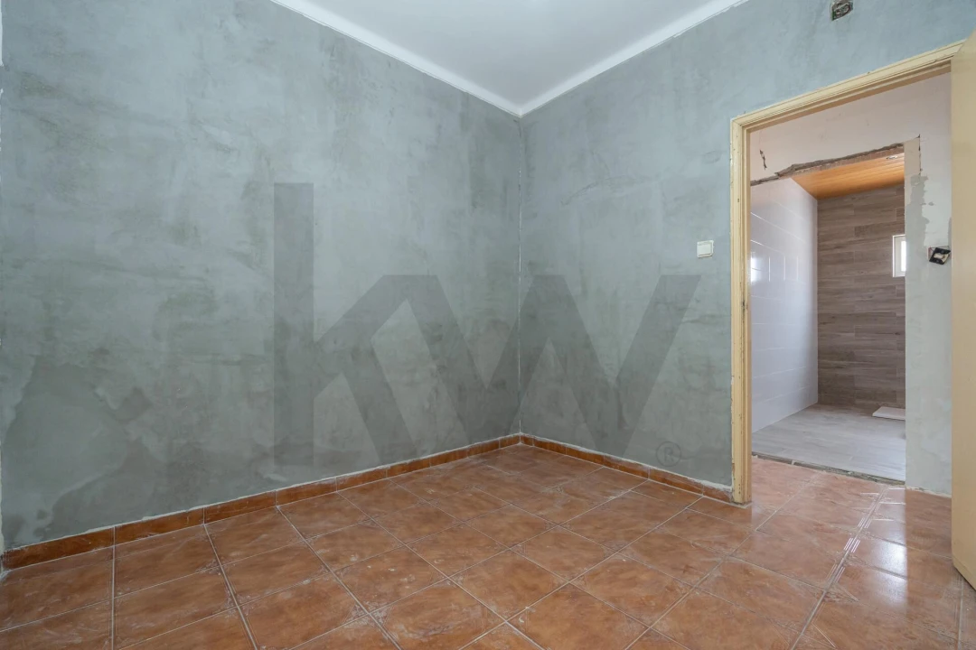 Moradia T5 para Venda em Antuzede e Vil de Matos Foto 15