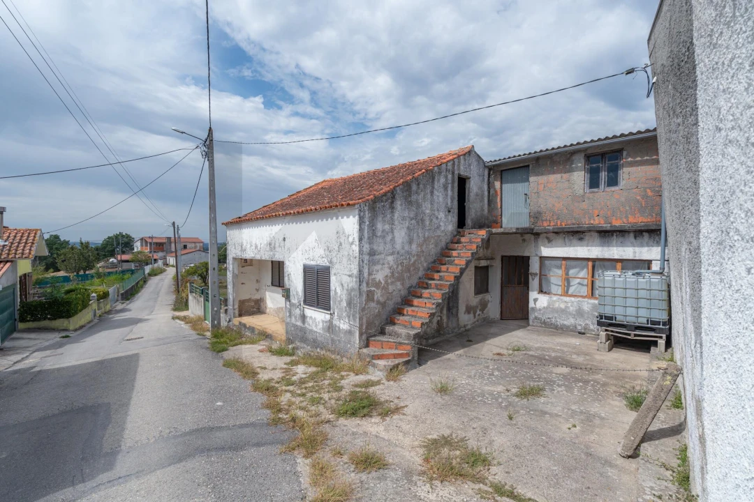 Moradia T5 para Venda em Antuzede e Vil de Matos Foto 16