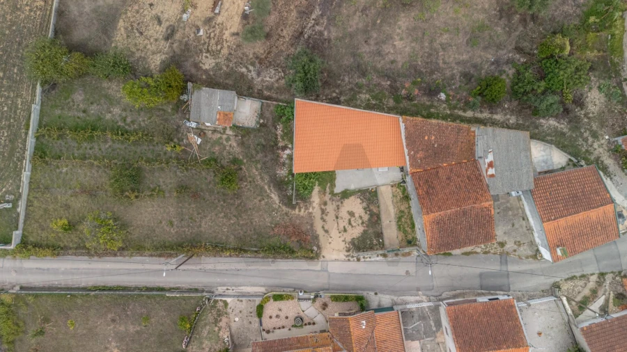 Moradia T5 para Venda em Antuzede e Vil de Matos Foto 1