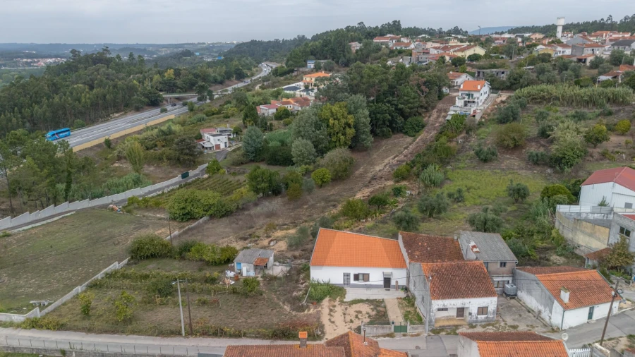 Moradia T5 para Venda em Antuzede e Vil de Matos Foto 26