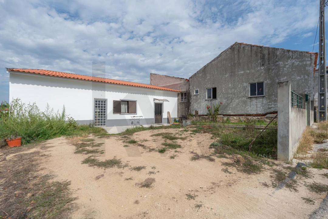 Moradia T5 para Venda em Antuzede e Vil de Matos Foto 27