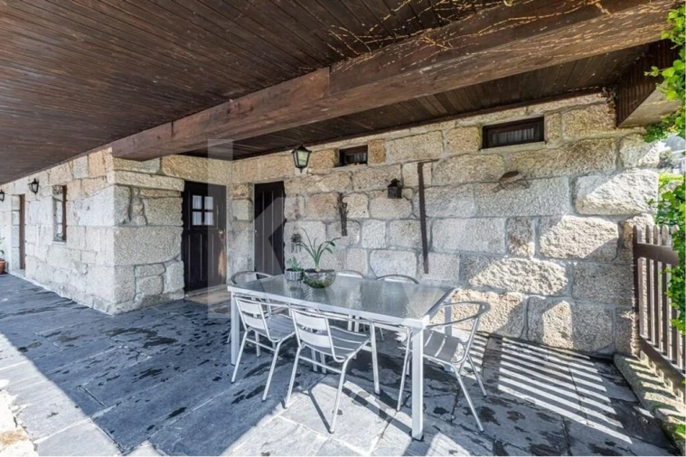 Moradia T4 para Venda em Paredes Foto 32