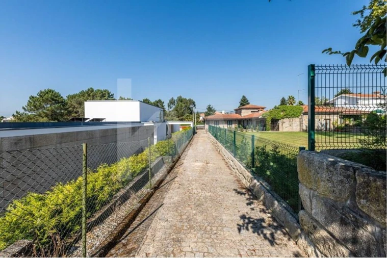 Moradia T4 para Venda em Paredes Foto 30