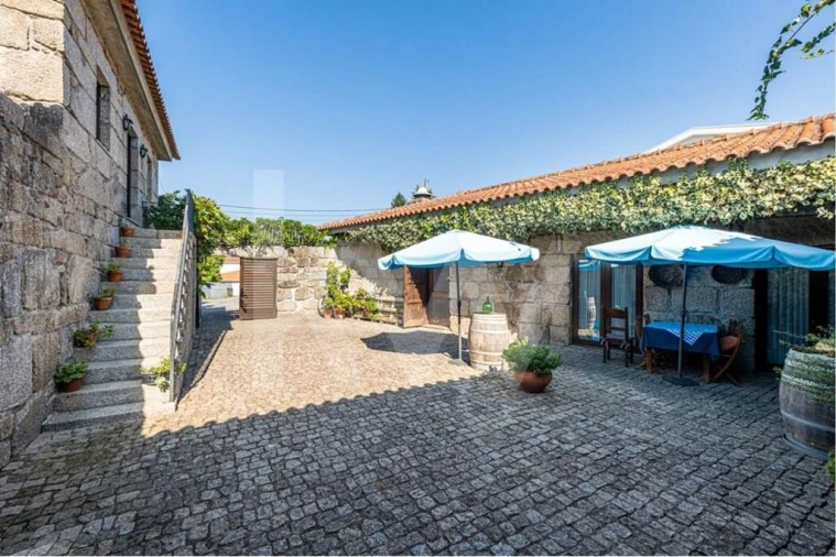 Moradia T4 para Venda em Paredes Foto 4