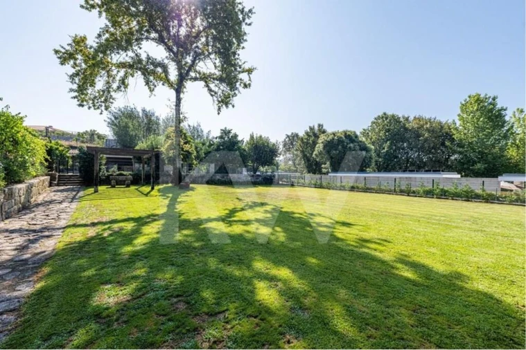 Moradia T4 para Venda em Paredes Foto 23