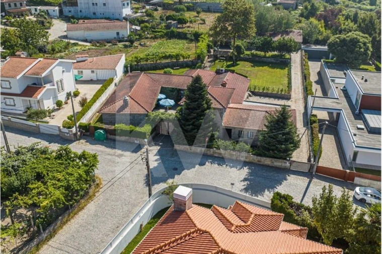 Moradia T4 para Venda em Paredes Foto 36