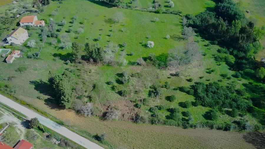 Terreno para Venda em Enxames Foto 4