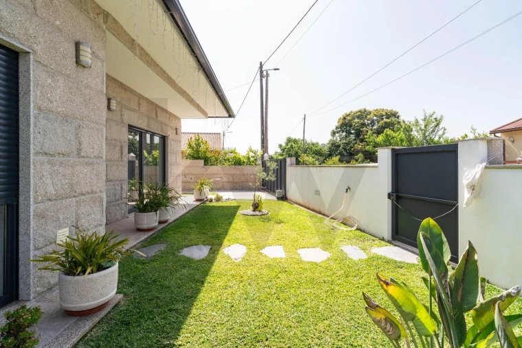 Moradia T4 para Venda em Ponte de Vagos e Santa Catarina Foto 28