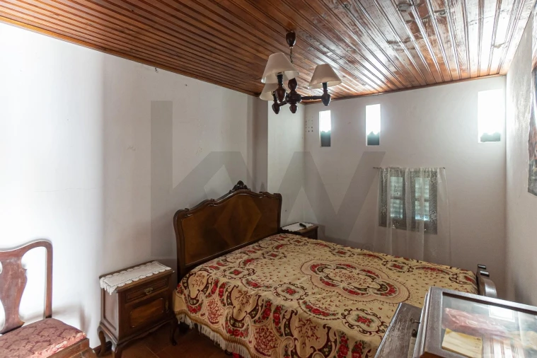 Moradia T3 para Venda em Oliveira do Douro Foto 32