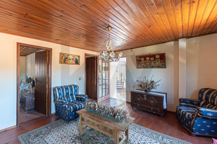 Moradia T3 para Venda em Oliveira do Douro Foto 19