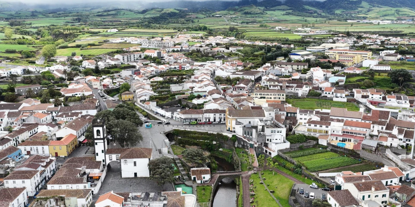 Moradia T3 para Venda em Ribeira Grande (Matriz) Foto 34