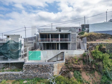 Moradia T3 para Venda em Santa Cruz